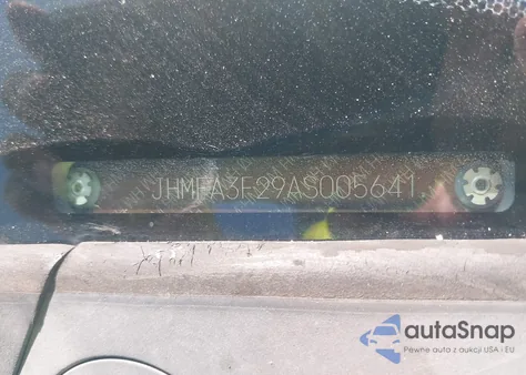 2010 Honda Civic Hybrid from USA, damaged, VIN JHMFA3F29AS005641